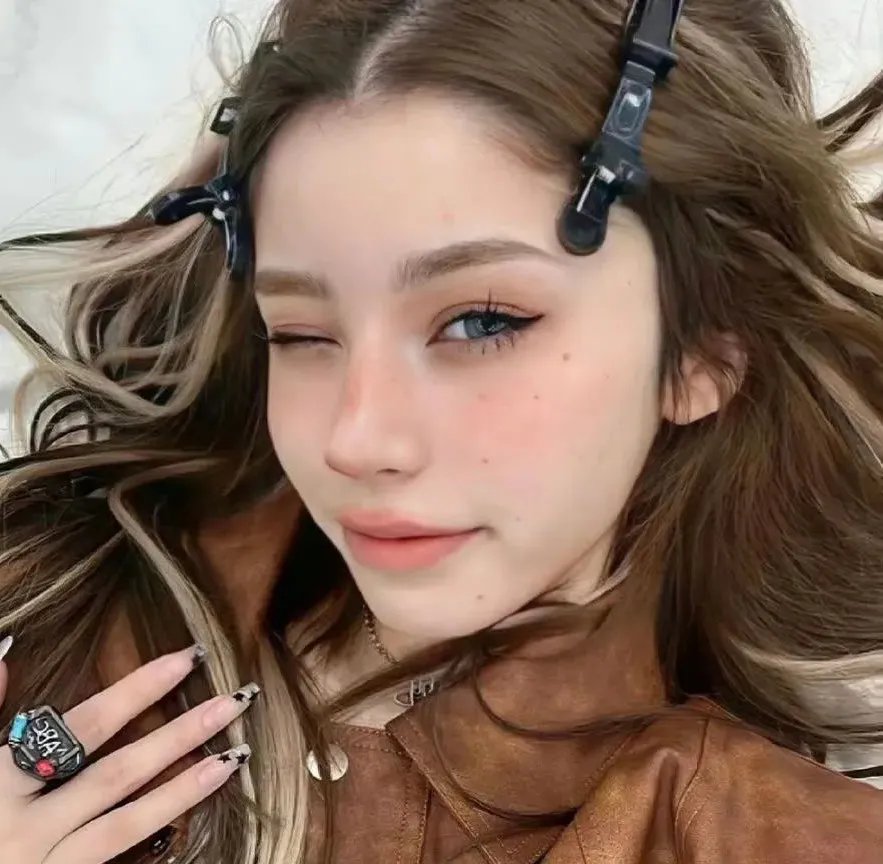 现代蛊惑仔
