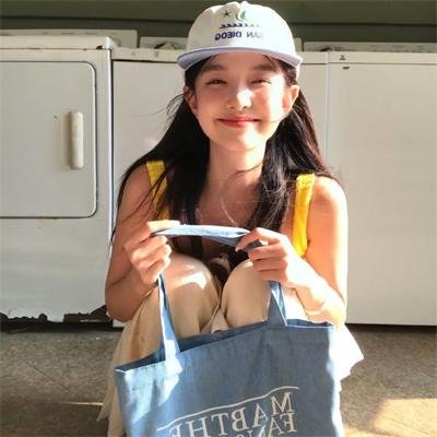 深锁春光一院愁